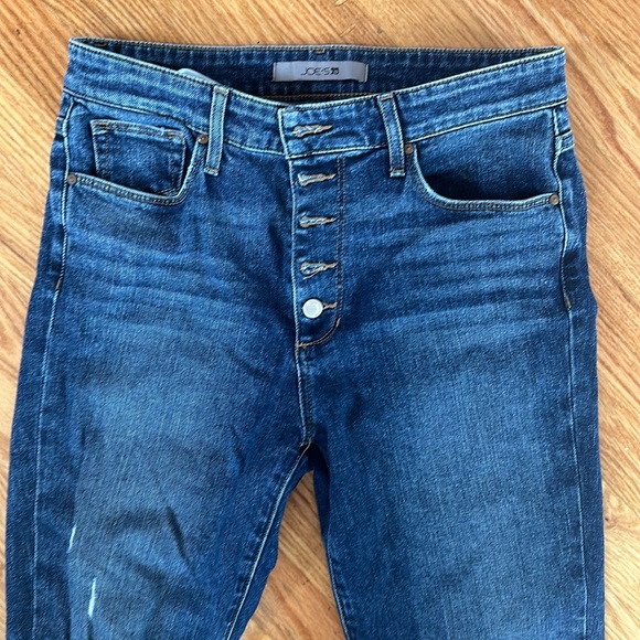 Joes dark washed hemmed jeans size 28 - Picture 2 of 5